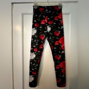 LuLaRoe Adult One Size Leggings with Red and White Floral Design.